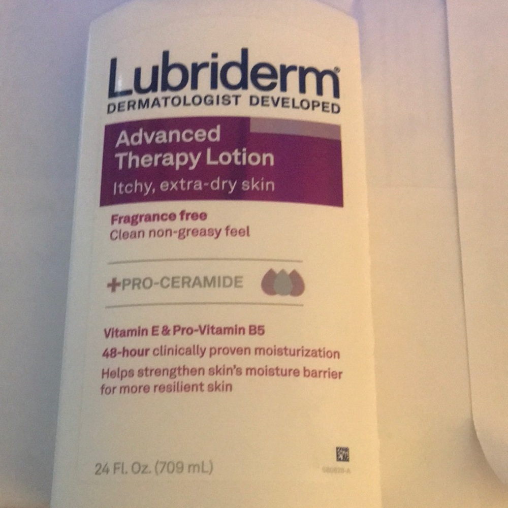 Lubriderm Advanced Therapy Lotion - White & Purple Bottle